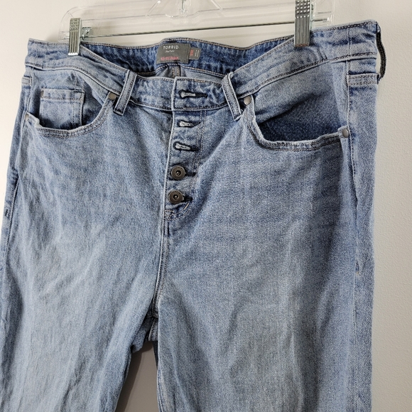 Torrid High-Rise Straight Slit Jeans - Picture 4 of 10